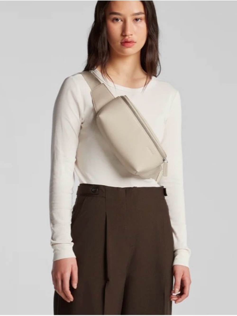 Monos Cream City Sling